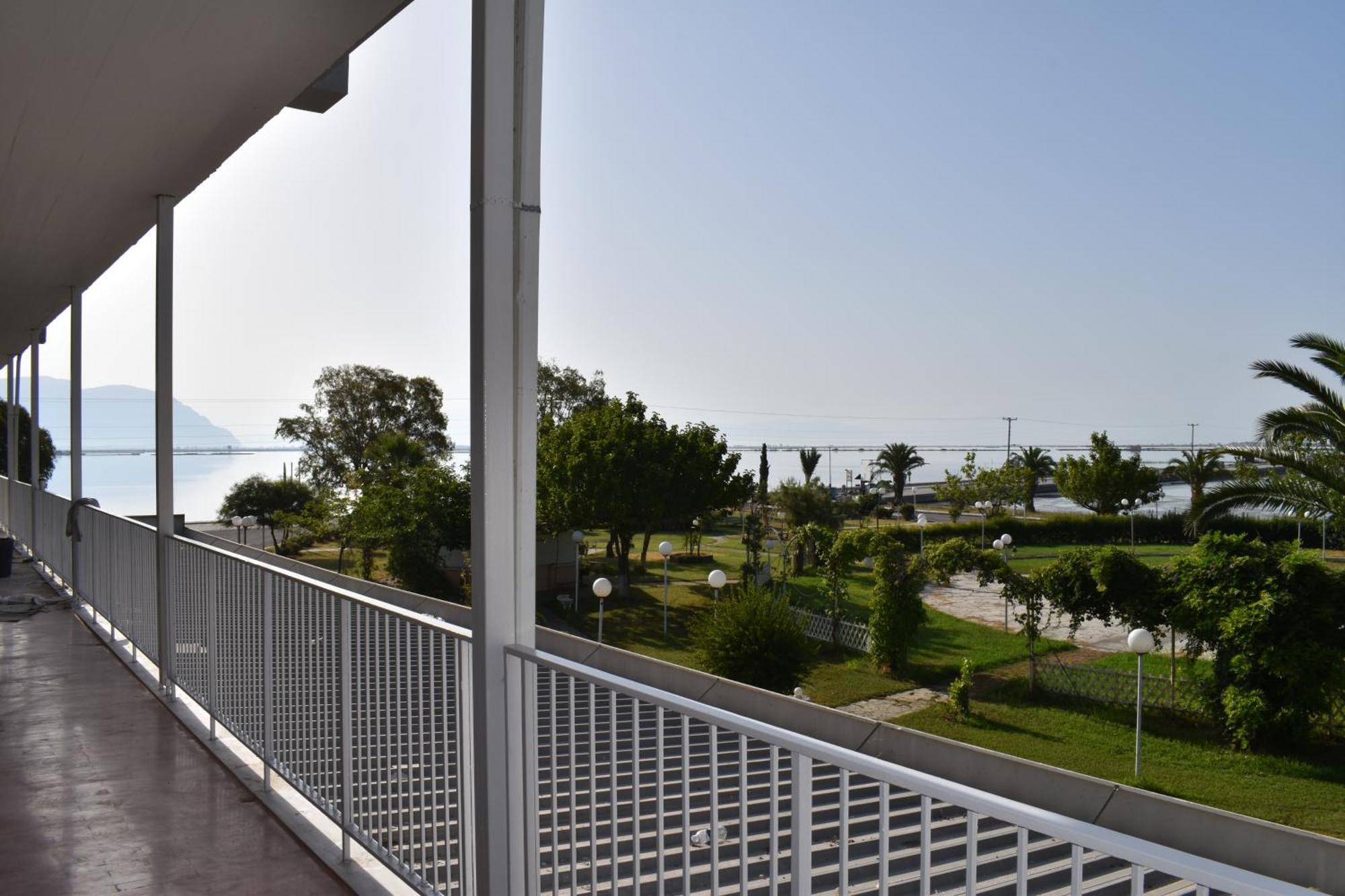 Hotel Theoxenia Missolonghi Екстер'єр фото