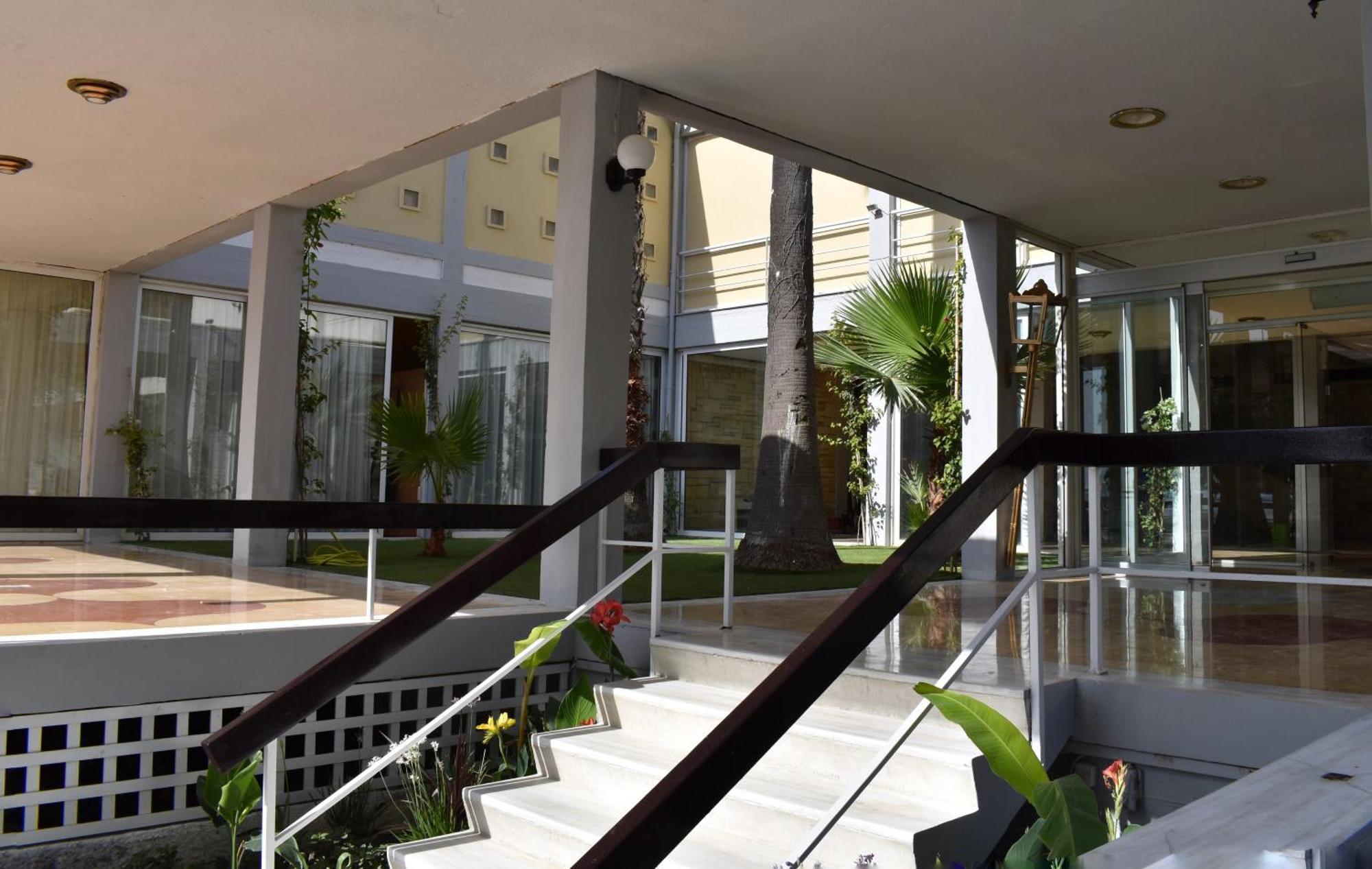 Hotel Theoxenia Missolonghi Екстер'єр фото