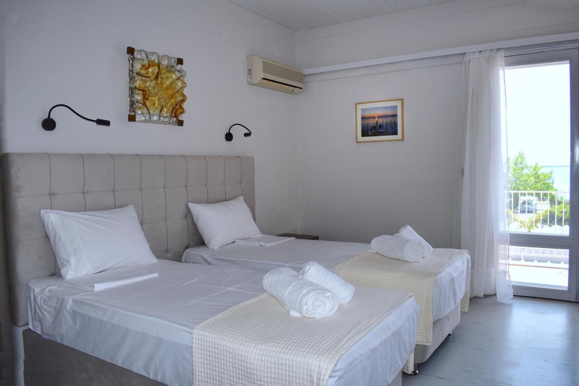 Hotel Theoxenia Missolonghi Екстер'єр фото