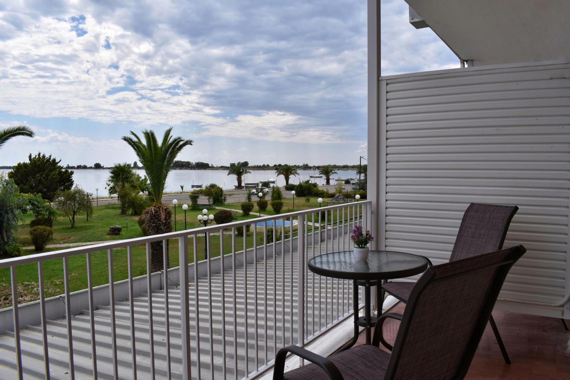 Hotel Theoxenia Missolonghi Екстер'єр фото