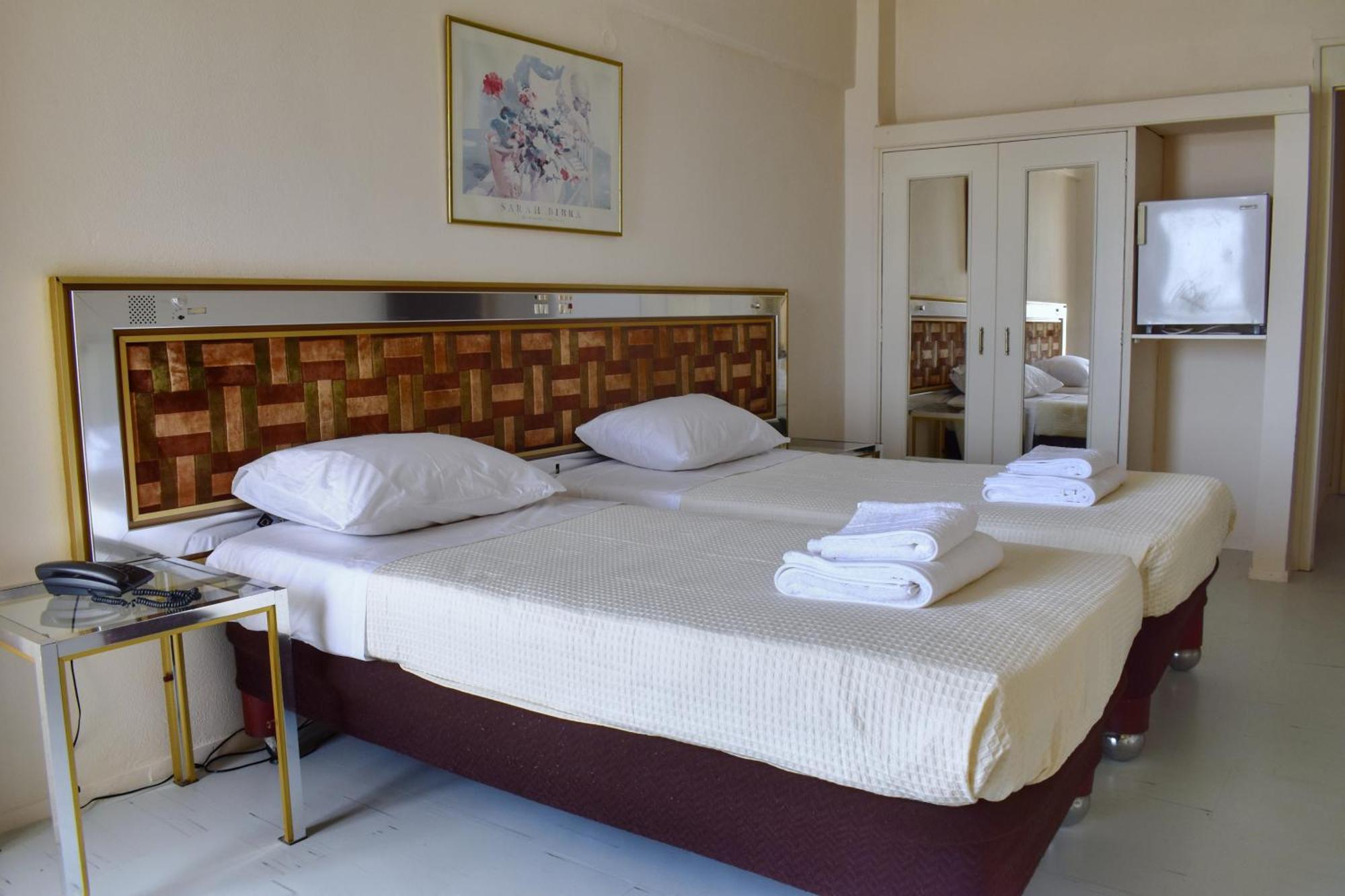 Hotel Theoxenia Missolonghi Екстер'єр фото