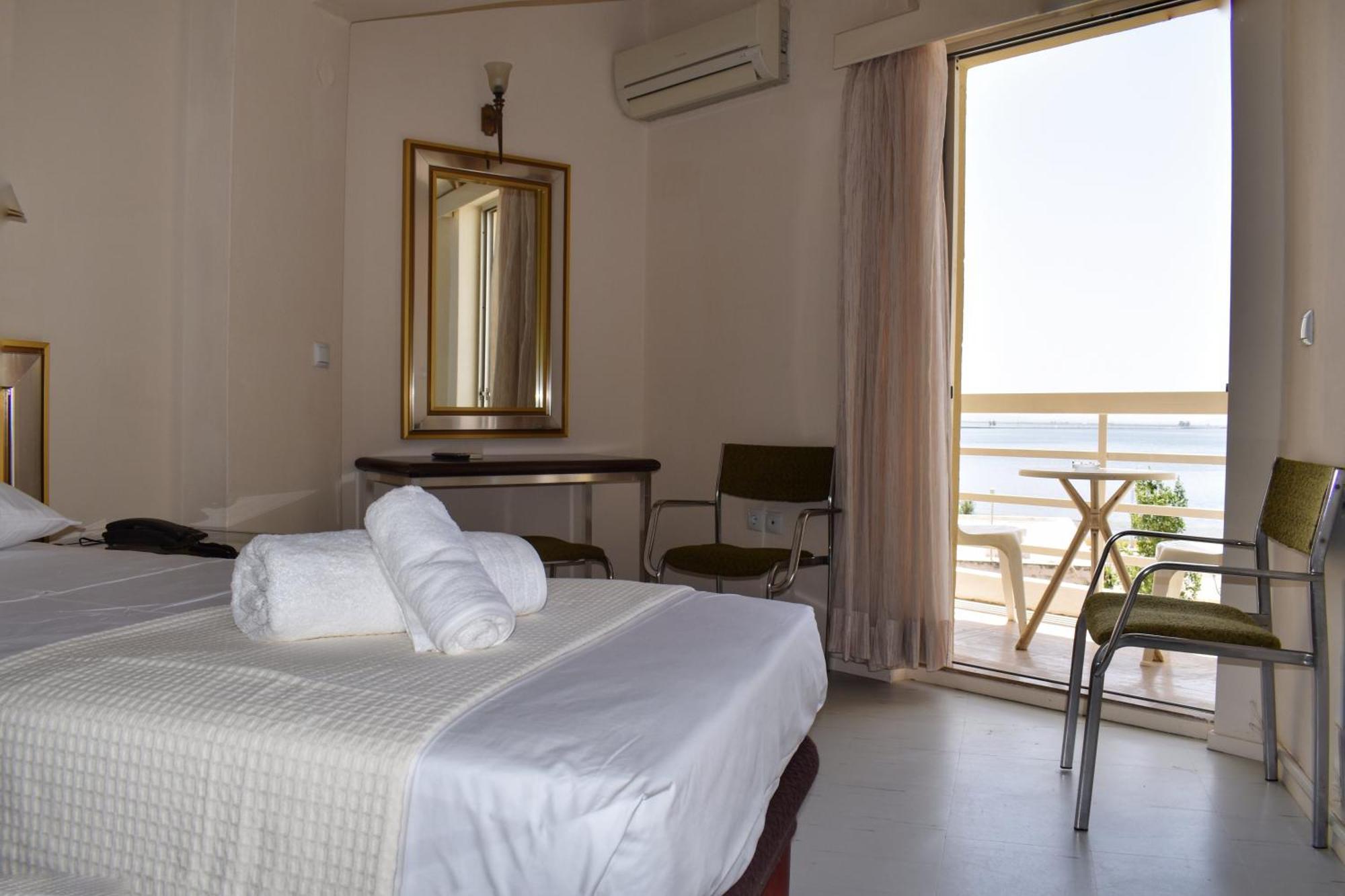 Hotel Theoxenia Missolonghi Екстер'єр фото