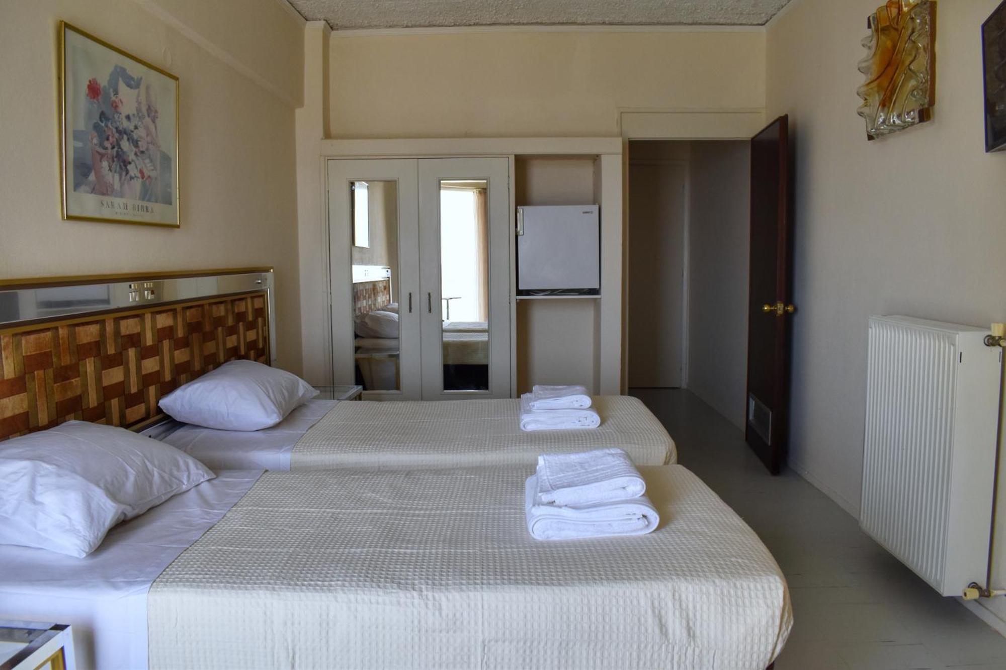 Hotel Theoxenia Missolonghi Екстер'єр фото